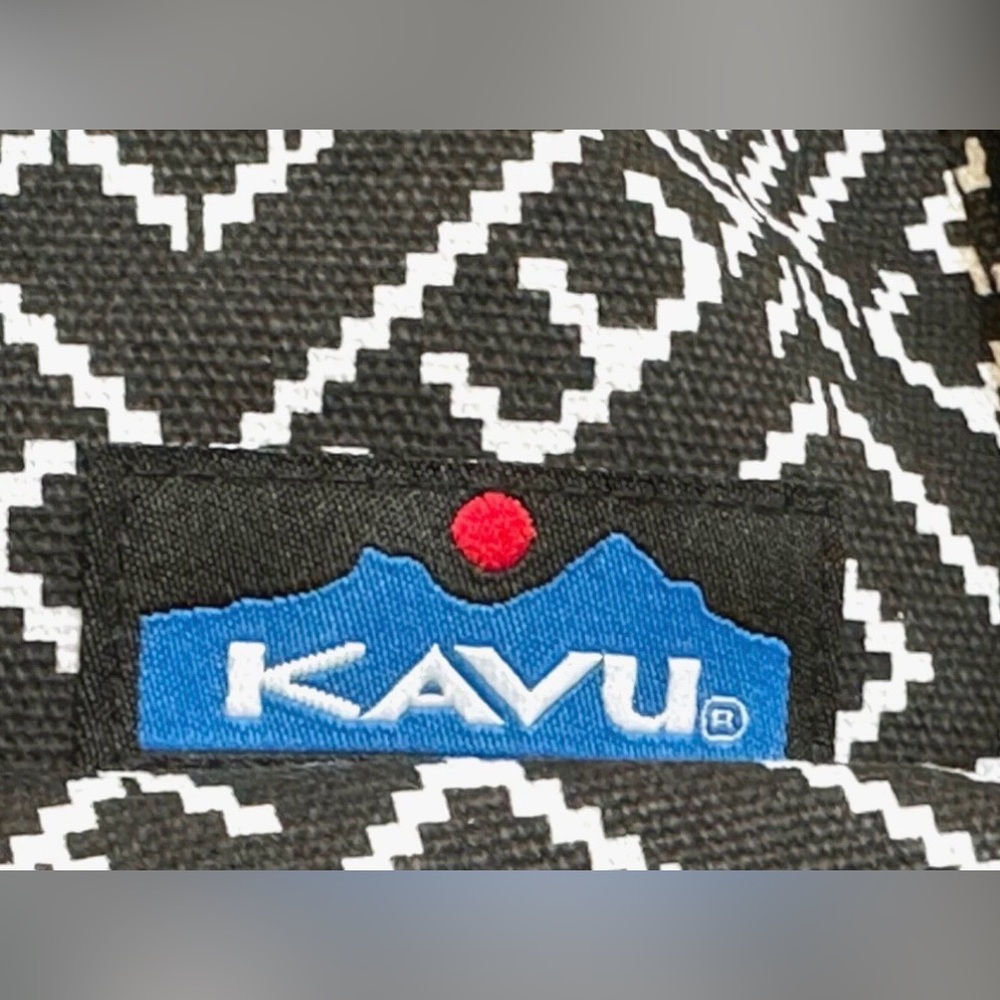 KAVU Original Rope Crossbody Bag ~ Tile Maze - Picture 4 of 14